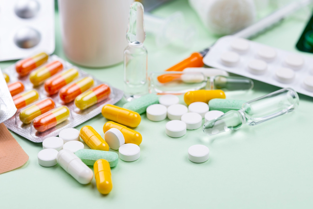 Compliant Labeling and the Challenges Involved