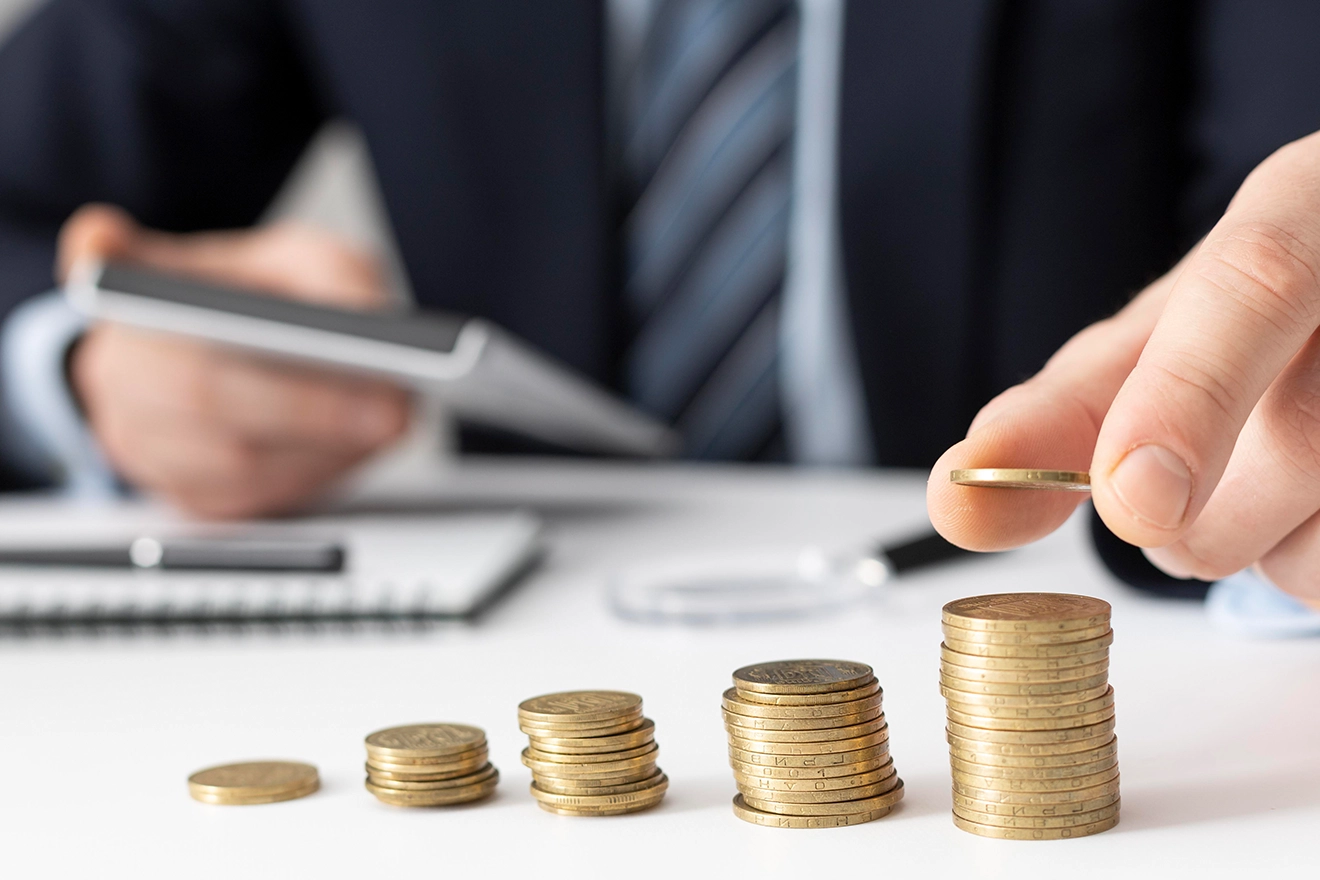 How Can a Medical Device Manufacturer Obtain a Loan License in India?